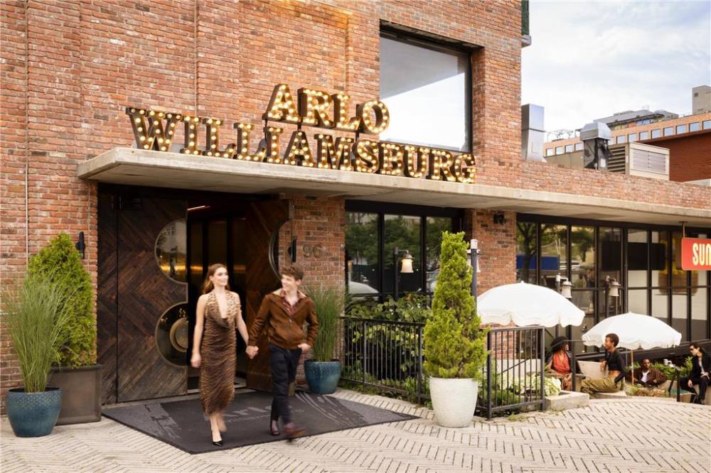 Arlo Williamsburg