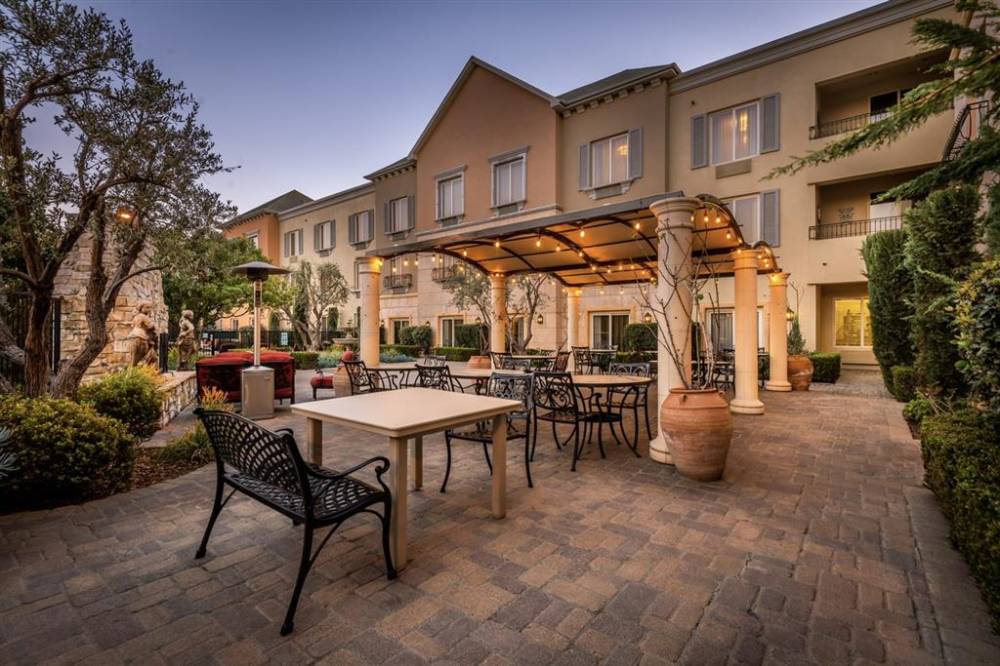 Ayres Hotel Seal Beach 2