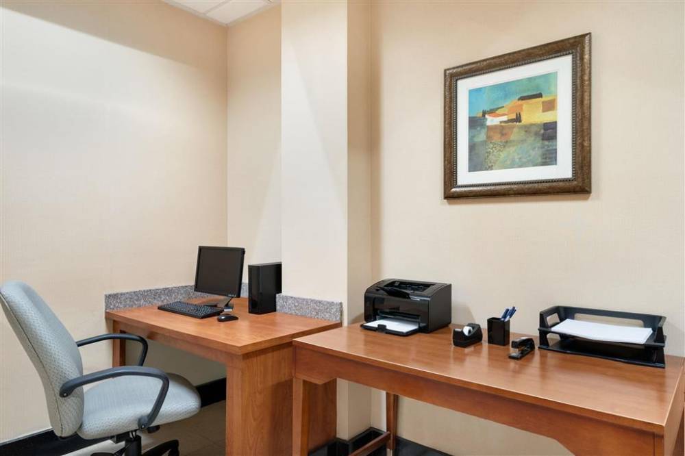 Baymont By Wyndham Bremerton Wa 4