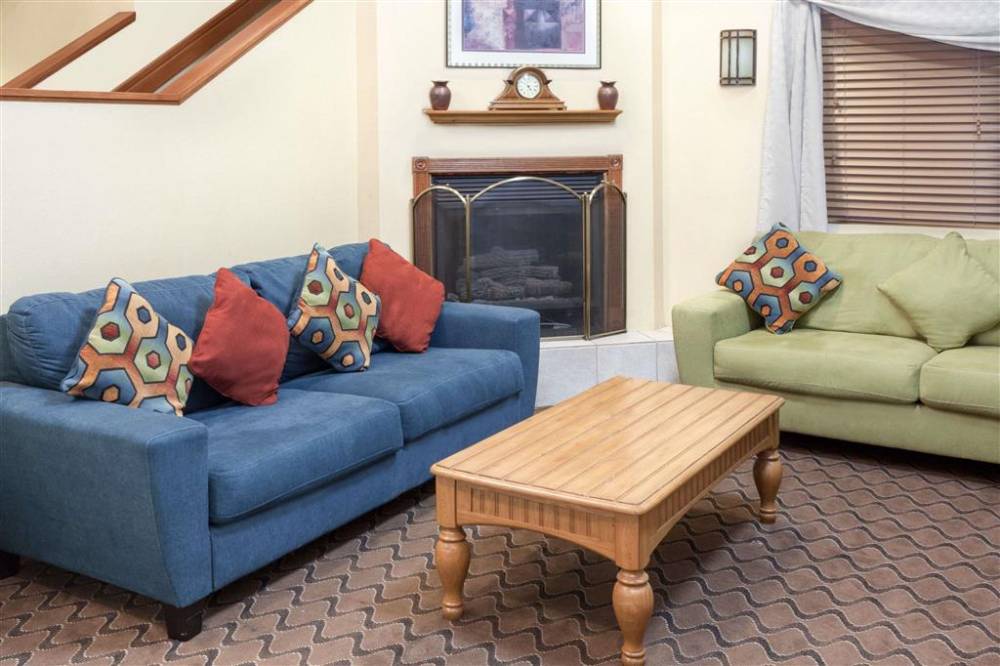 Baymont By Wyndham Fort Wayne 3