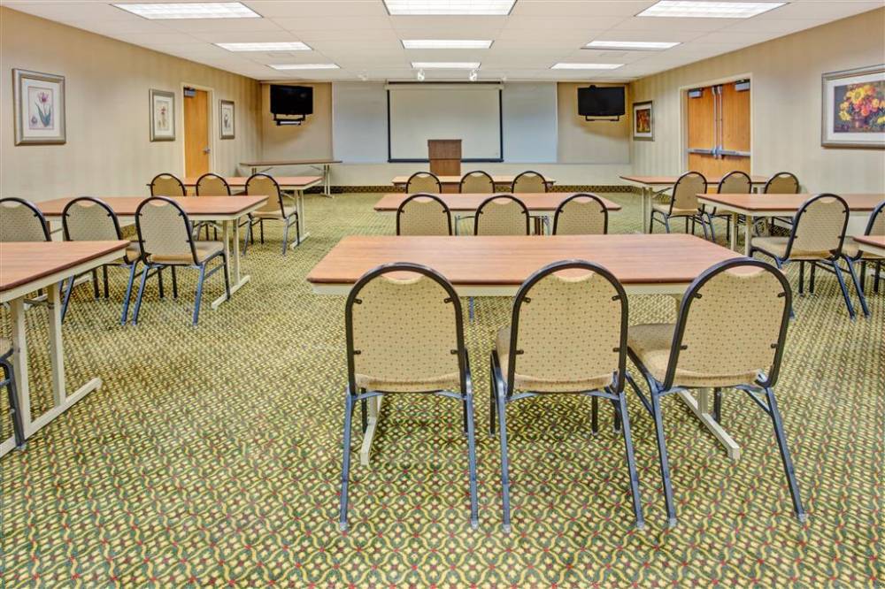 Baymont By Wyndham Indianapolis West 3