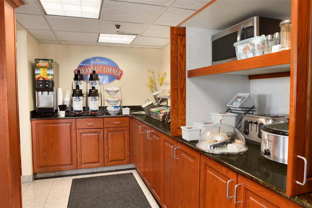 Baymont By Wyndham Oklahoma City Airport 8