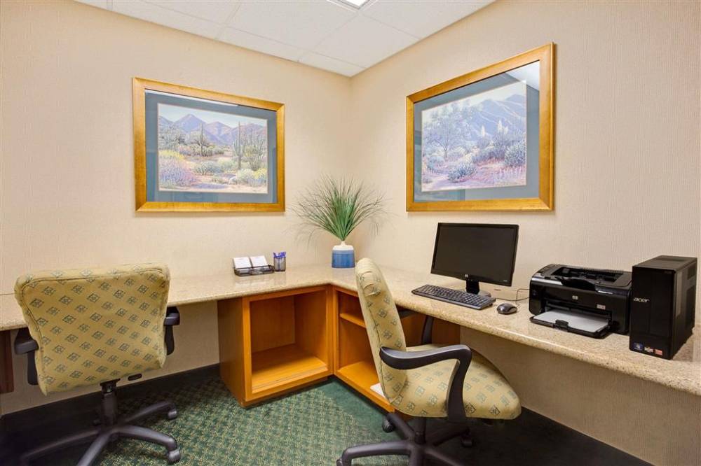 Baymont By Wyndham Tucson Airport 7