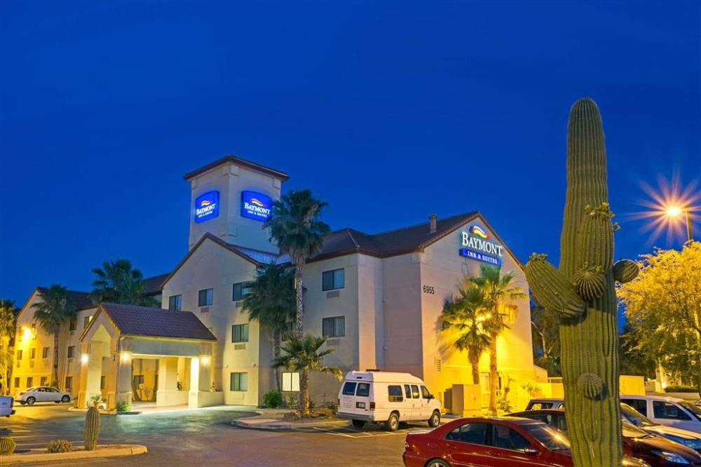 Baymont By Wyndham Tucson Airport 2