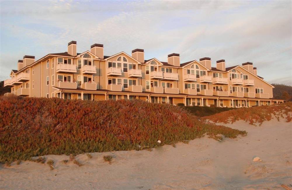 Beach House Hotel Half Moon Bay.  4
