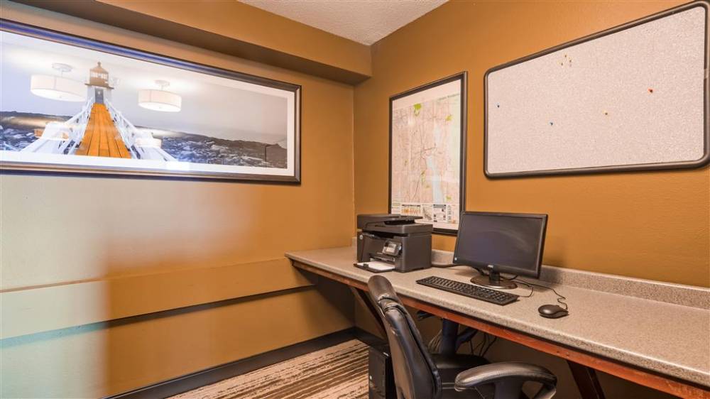 Best Western Airport Inn 3