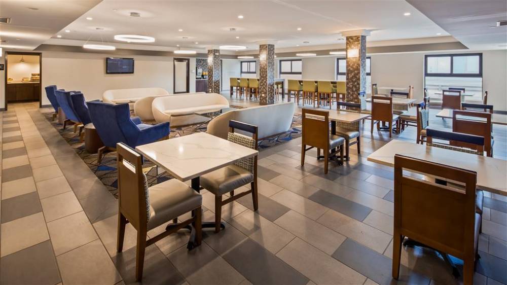 Best Western Inn & Suites - Midway Airport 5