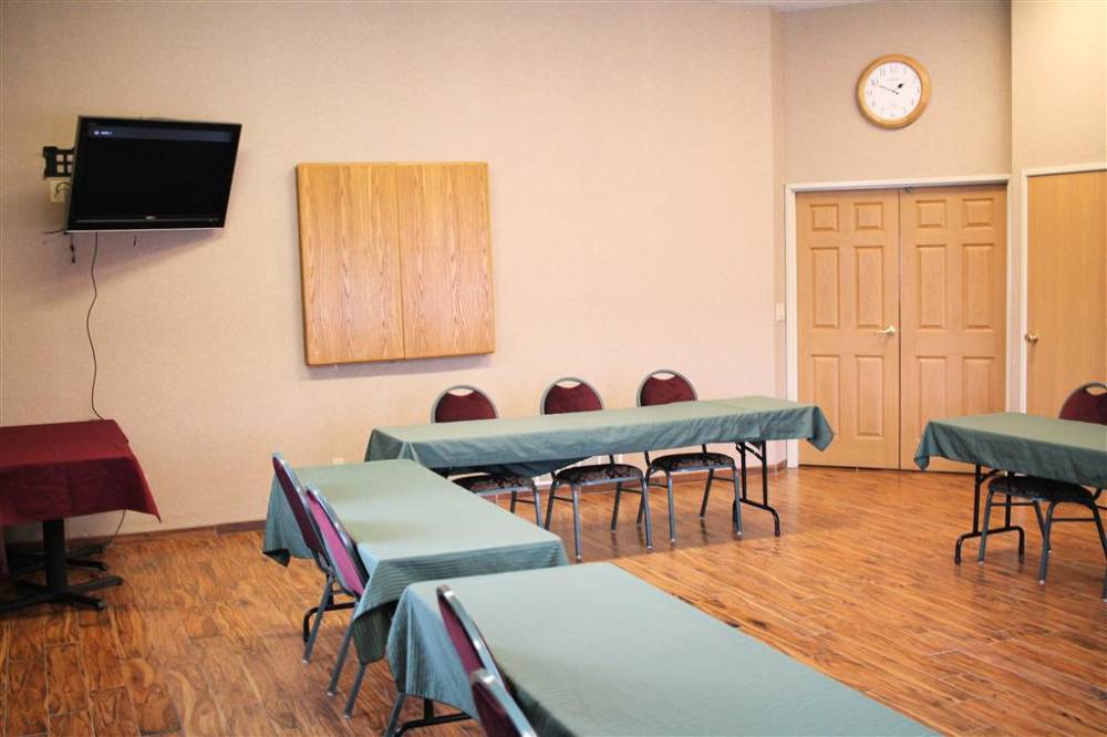 Best Western Plus Des Moines West Inn & Suites 3