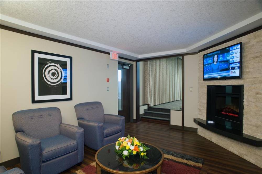 Best Western Plus Edmonton Airport Hotel 3