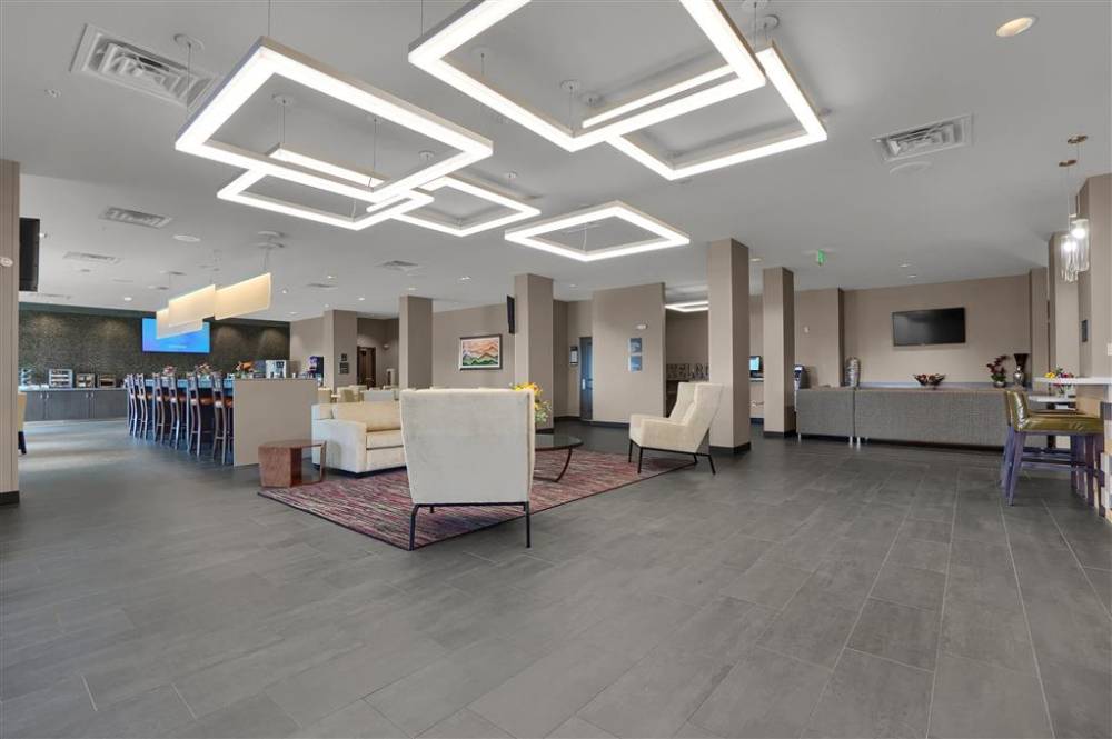 Best Western Plus Executive Residency Fillmore Inn 4