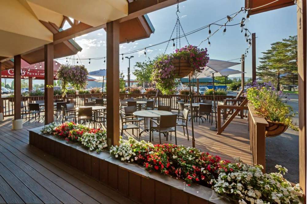 Best Western Plus Grantree Inn 10