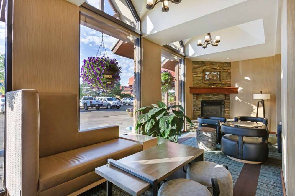 Best Western Plus Grantree Inn 3