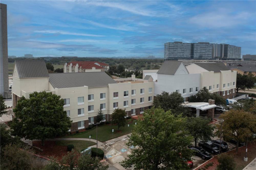 Best Western Plus Las Colinas Inn & Suites 3