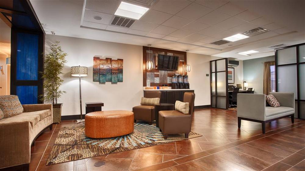 Best Western Plus North Odessa Inn & Suites 4