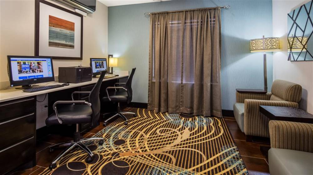 Best Western Plus North Odessa Inn & Suites 6