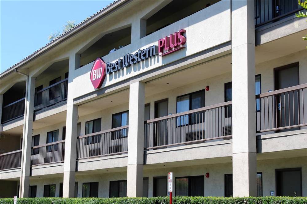 Best Western Plus Orange County Airport North
