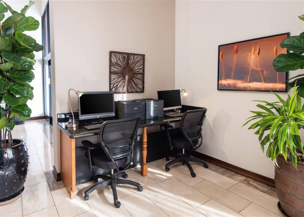 Best Western Plus Redondo Beach Inn 5