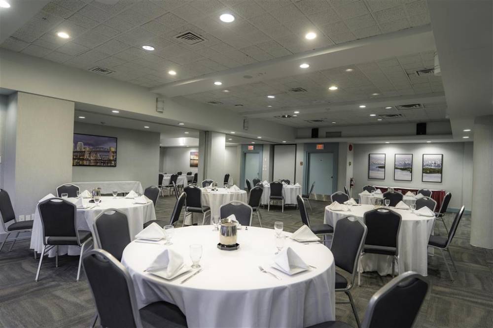 Best Western Plus Sands 10