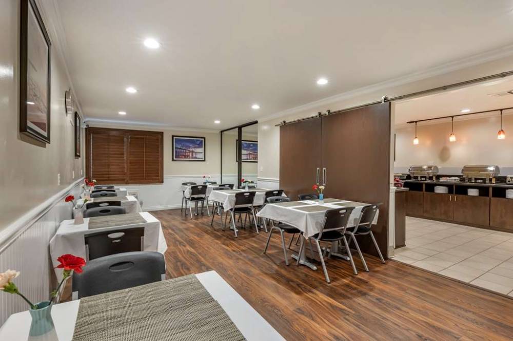 Best Western Plus South Bay Hotel 4