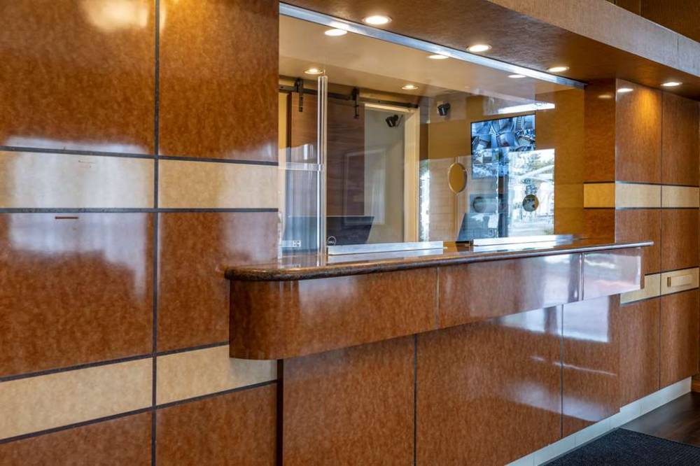 Best Western Plus South Bay Hotel 3