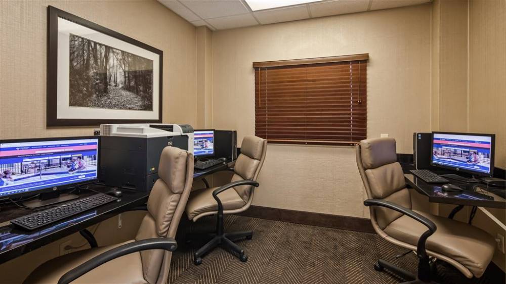 Best Western Plus St. Paul North/shoreview 7
