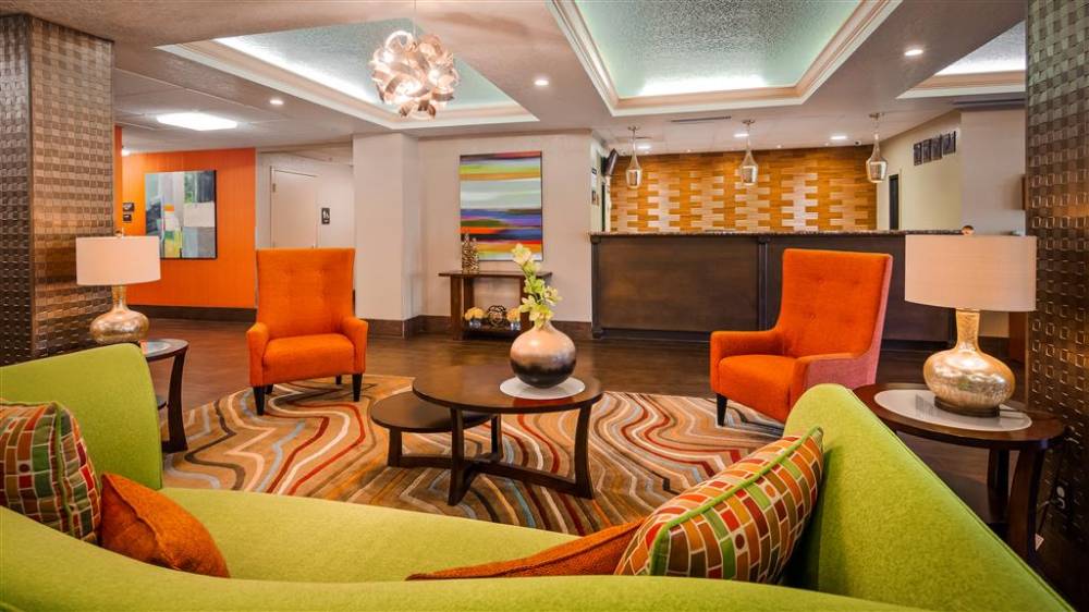 Best Western Plus Universal Inn 5