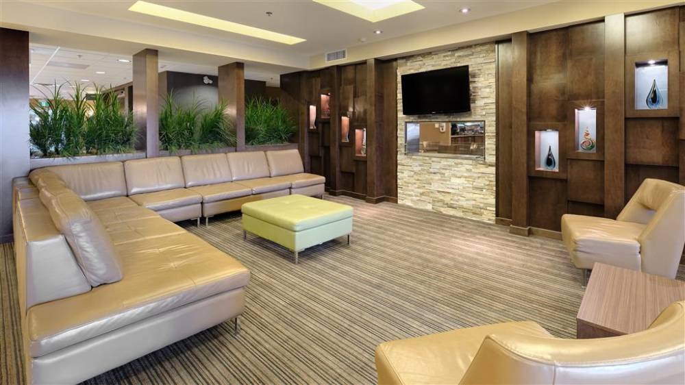 Best Western Plus Winnipeg West 7