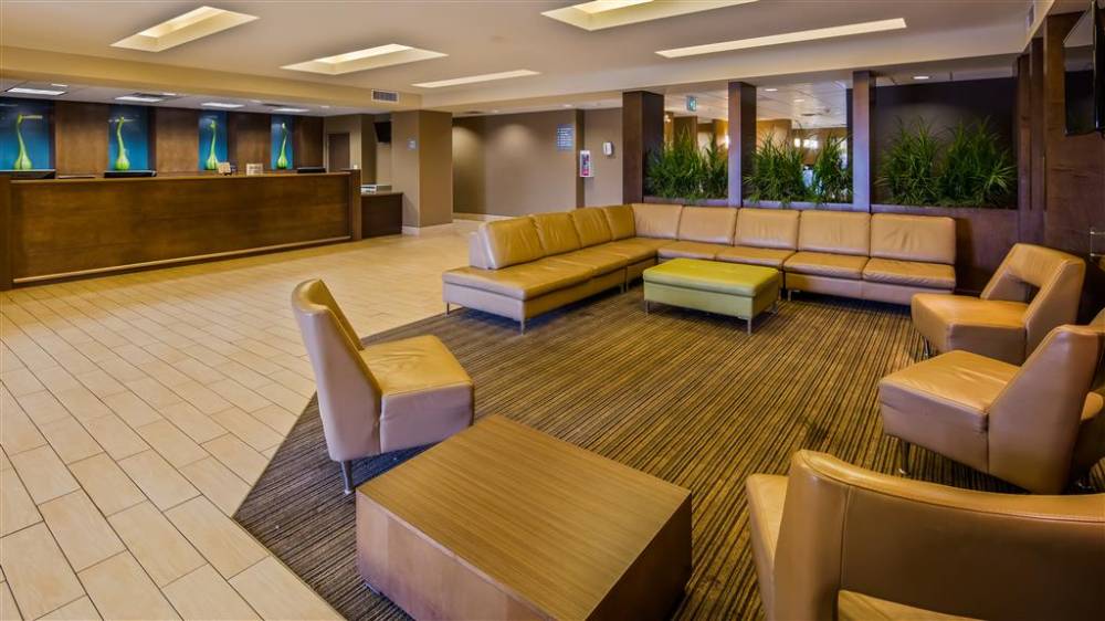 Best Western Plus Winnipeg West 5