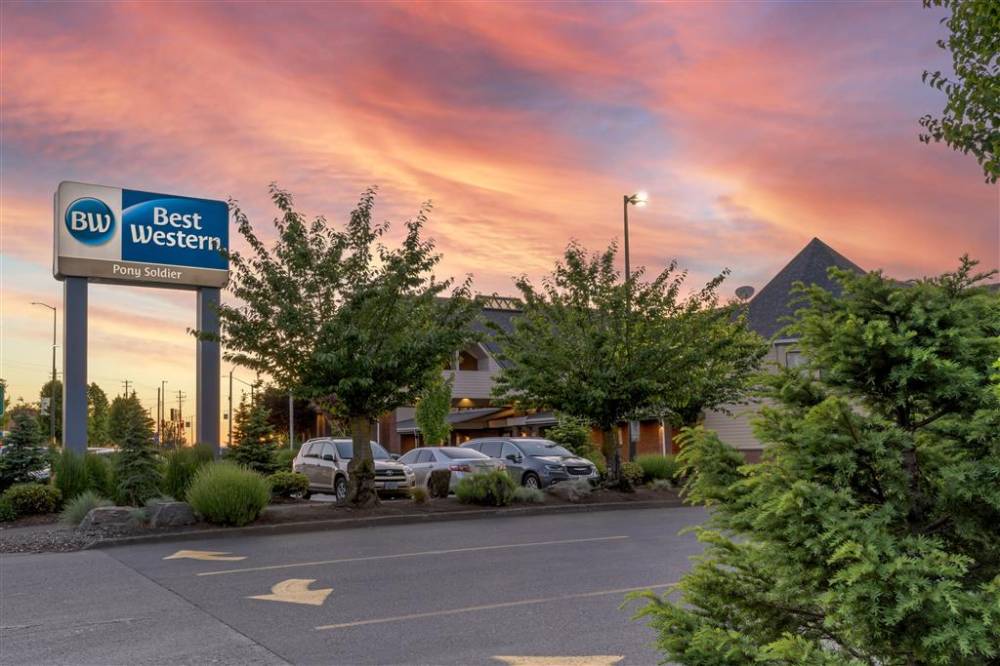 Best Western Pony Soldier Inn - Airport