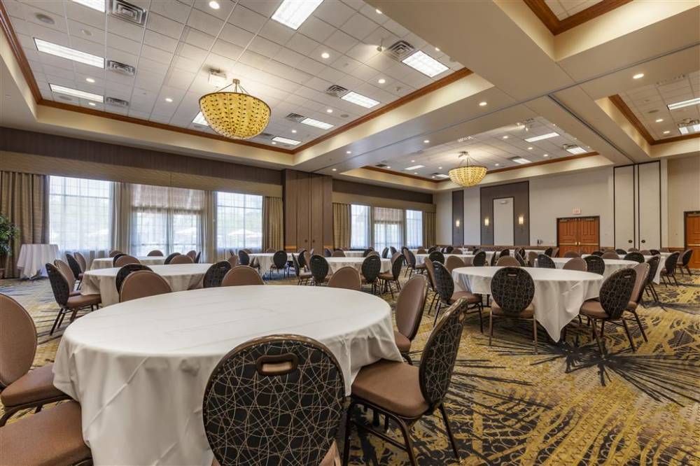 Best Western Premier Bridgewood Resort Hotel 3