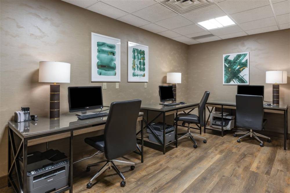 Best Western Premier Pasco Inn & Suites 8