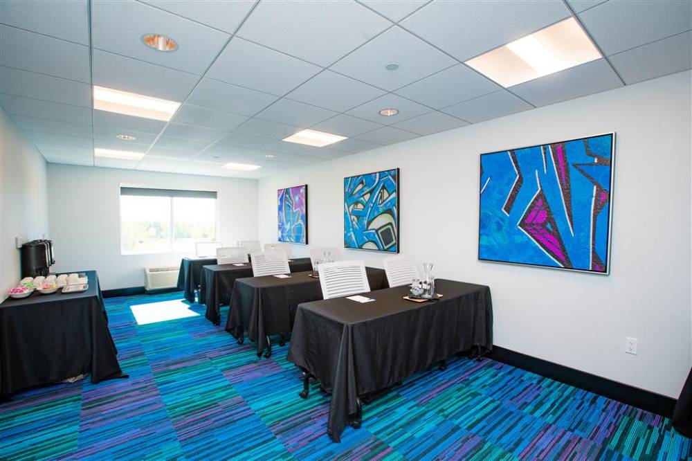 Best Western Premier Winnipeg East 5
