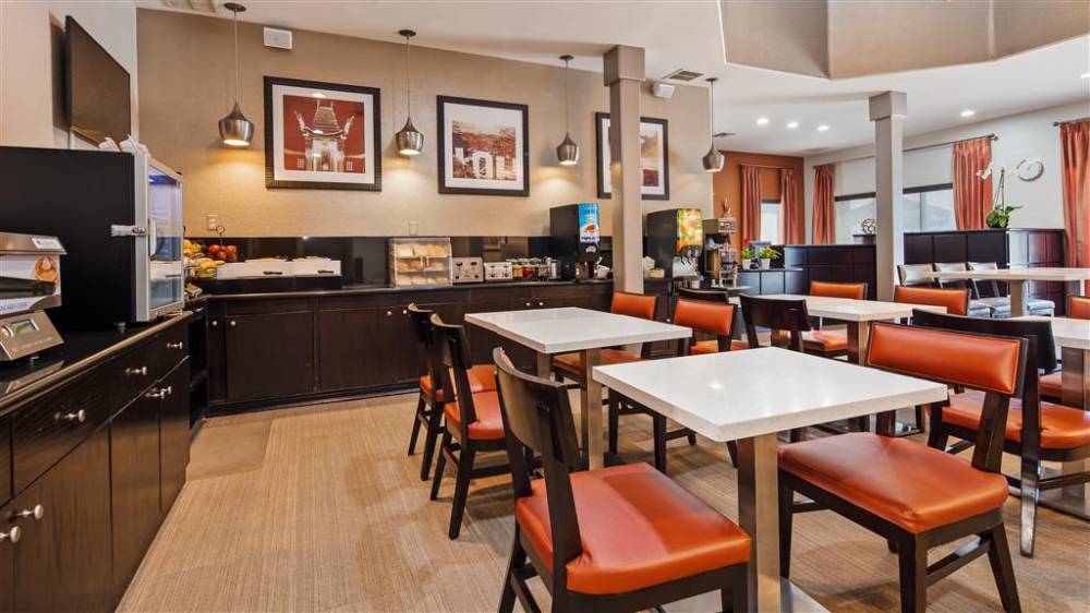 Best Western Royal Palace Inn & Suites 6