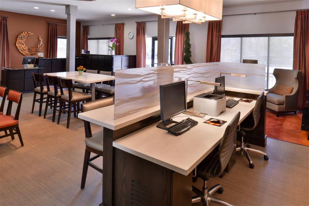 Best Western Royal Palace Inn & Suites 5