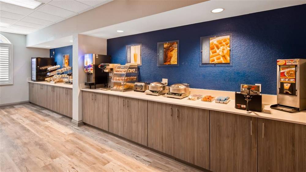 Best Western Tampa 10