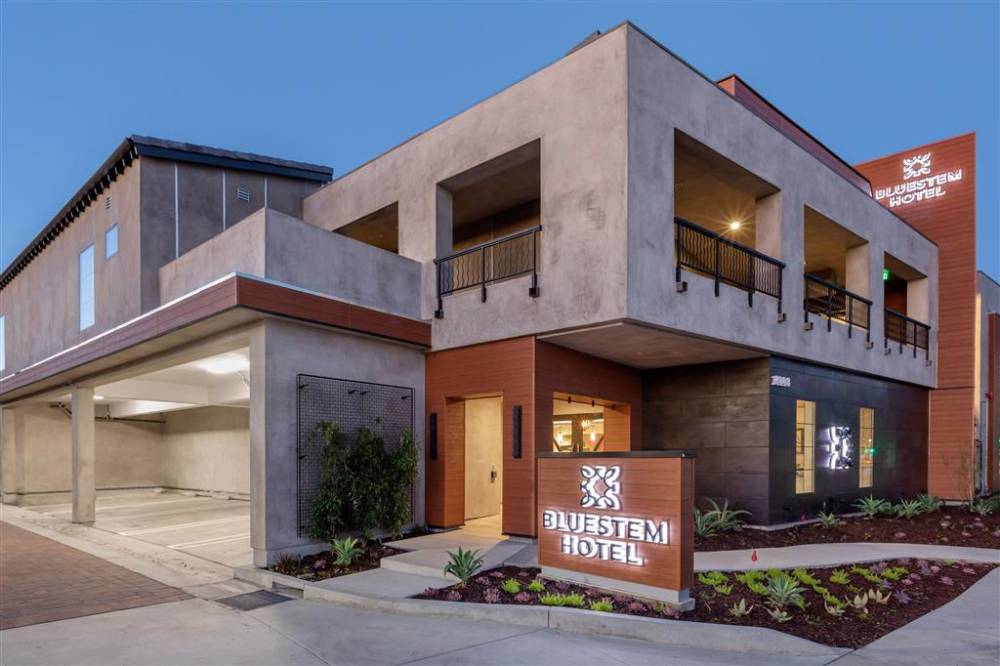 Bluestem Hotel Ascend Hotel Collection