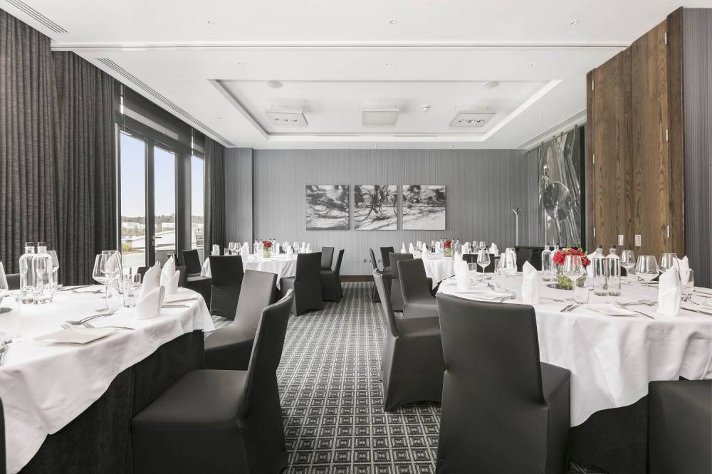 Brooklands Hotel Surrey 2