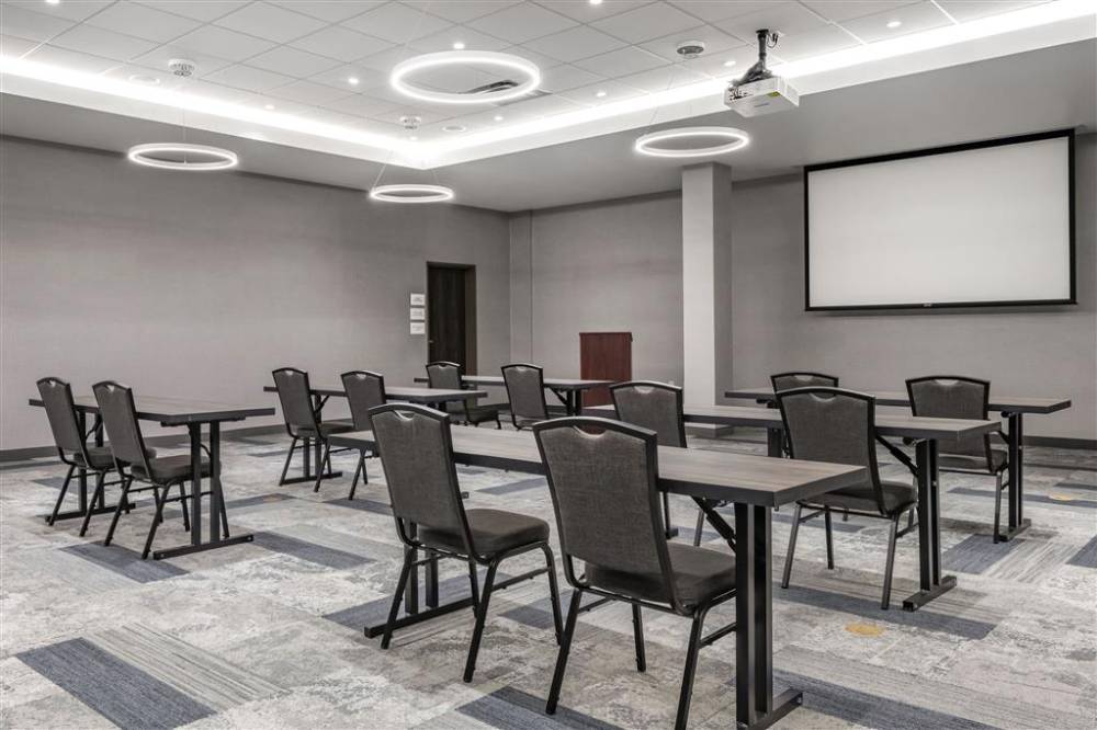 Cambria Hotel Bloomington Mall Of Americ 3