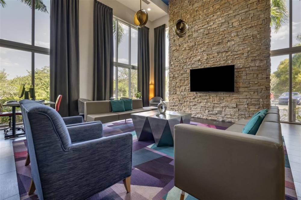 Cambria Hotel Ft Lauderdale Airport 4