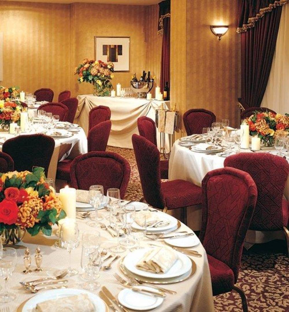 Cambridge Suites Toronto 6