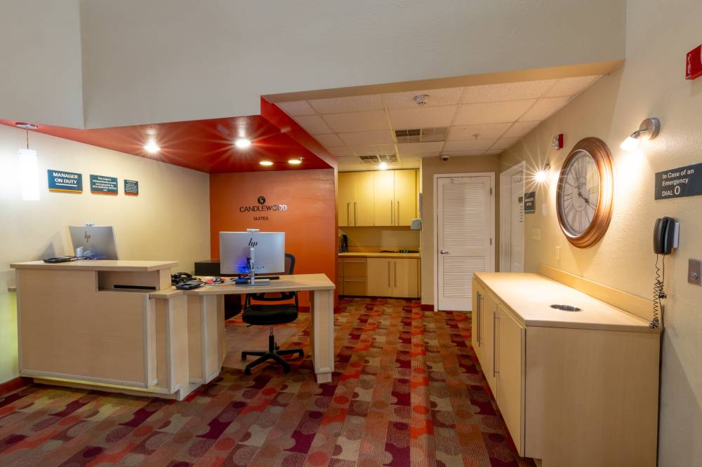 Candlewood Stes Bedford By Ihg 2