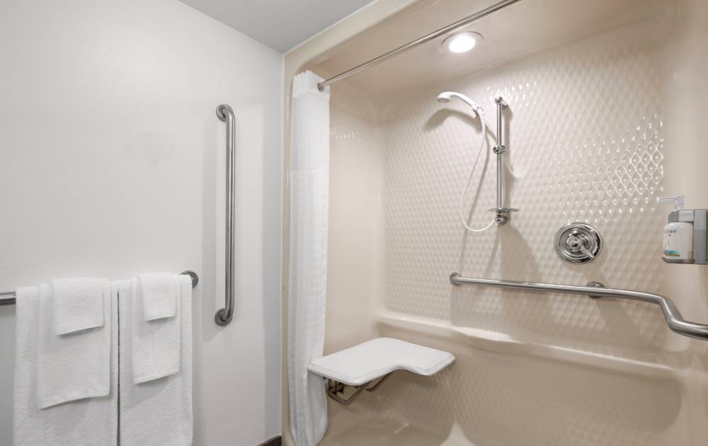 Candlewood Stes Bedford By Ihg 8