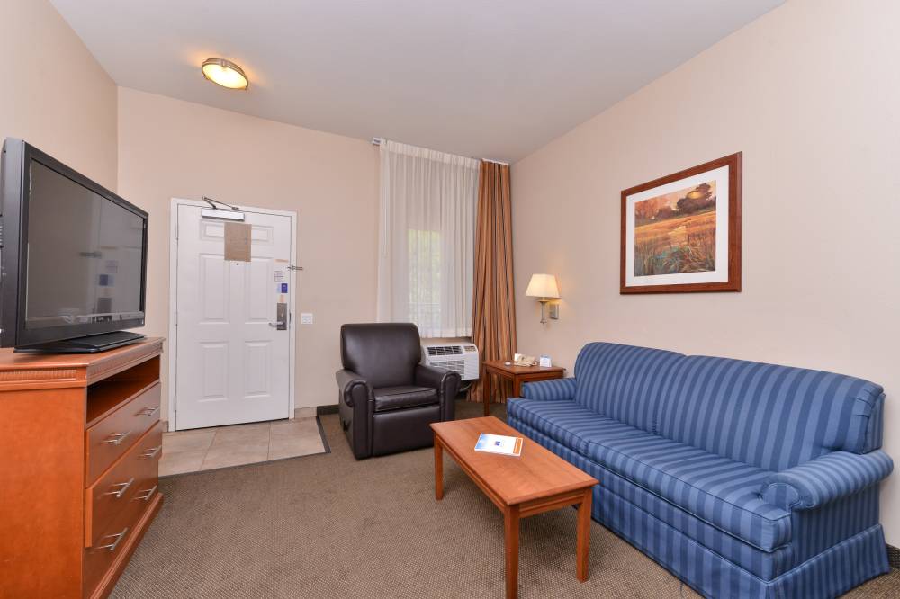 Candlewood Stes North San Dieg 8