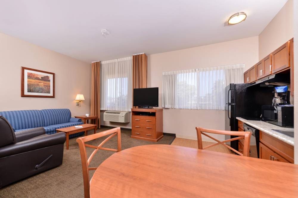Candlewood Stes North San Dieg 10