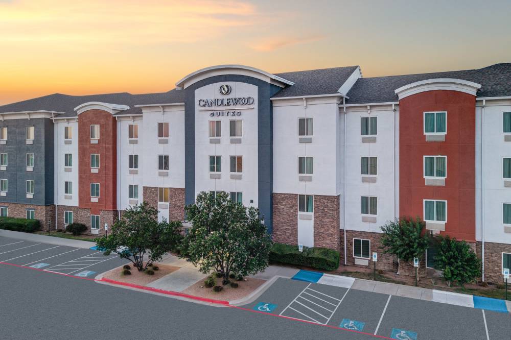 Candlewood Stes Southwest 9