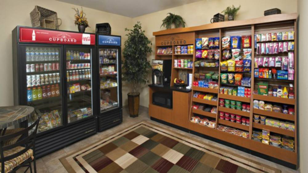 Candlewood Suites Davenport 6