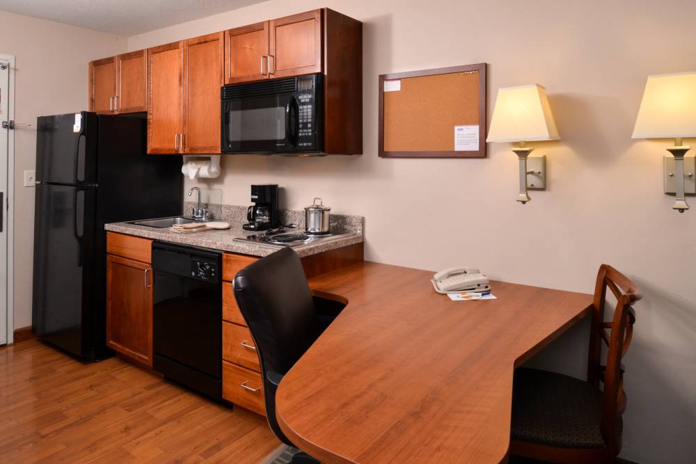 Candlewood Suites Meridian 2