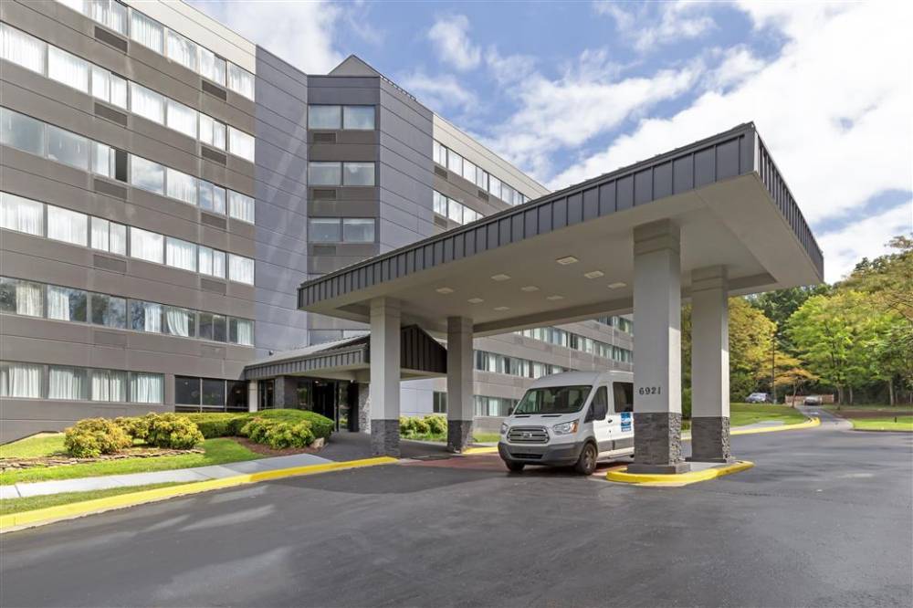 Clarion Hotel And Suites Bwi Airport North 2