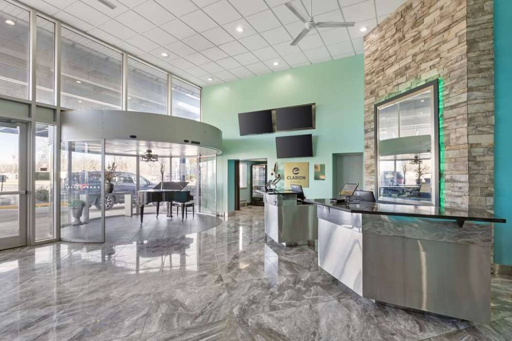 Clarion Inn Des Moines Airport 3