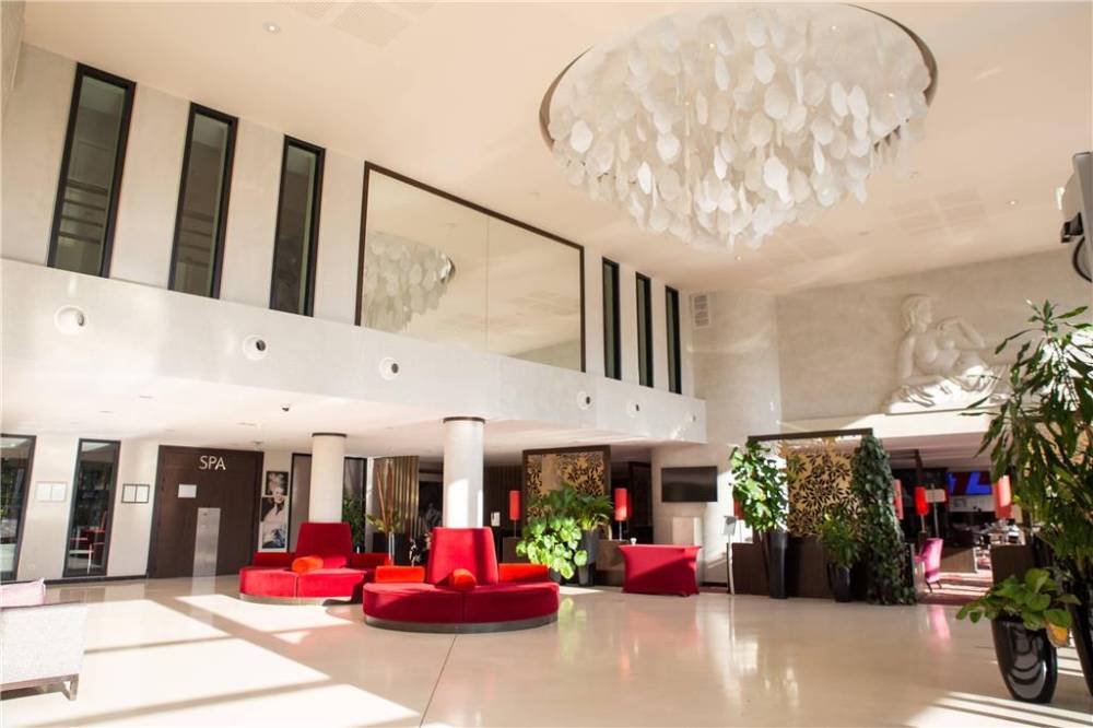 Clarion Paris Cdg Airport 3